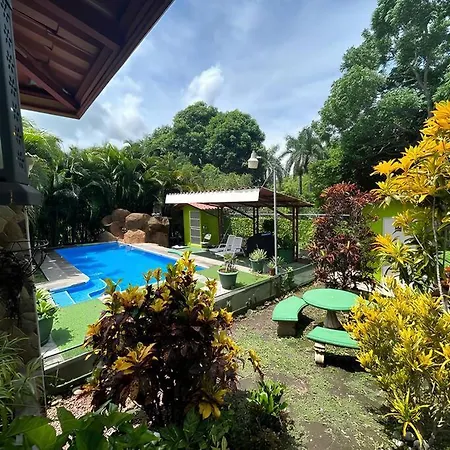 La Esmeralda Villa